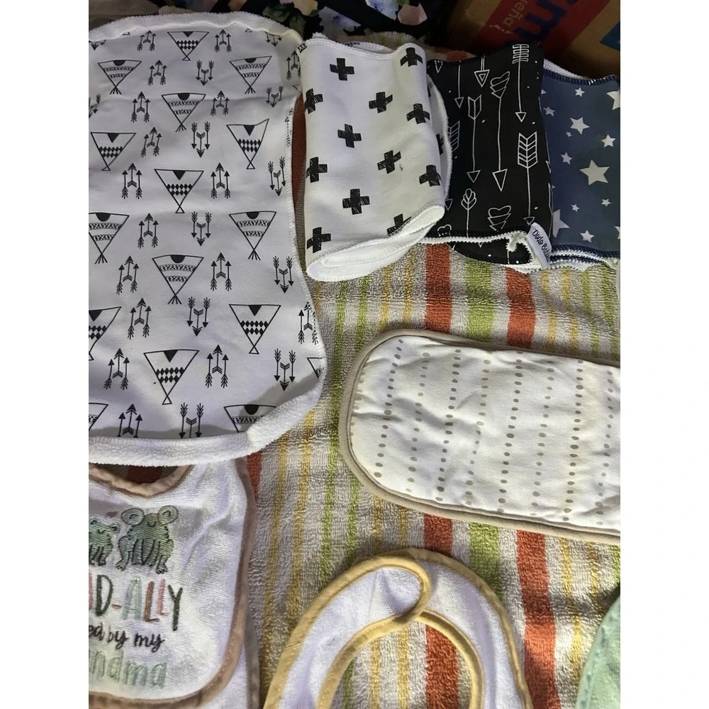Baby Bib & Burb Cloth Lot Unisex Neutral Woodland Grandma Sayings Infant 17 PCS!
